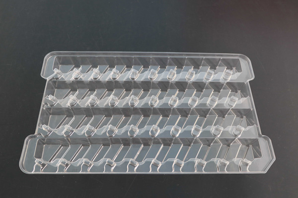 蚌(bàng)埠汽車零部(bu)件吸塑包裝(zhuāng)-汽車零部件(jian)吸塑包裝供(gòng)應-方立包裝(zhuang)紙箱