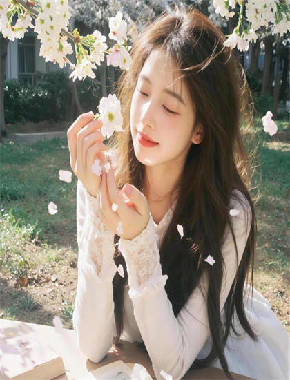 鬼片电影大全-爸爸夺走女儿初期视频高清